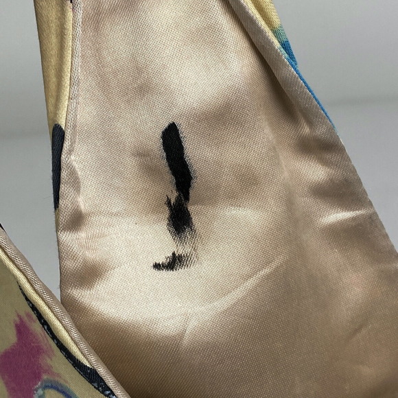 Chanel Shoulder Bag Hawaii Coco Mark One Canvas White Multicolor - Picture 7 of 9